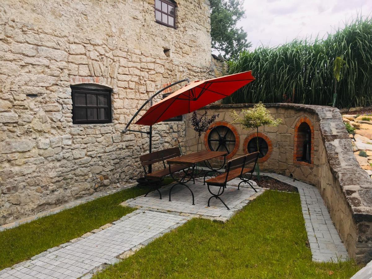 Wisniowy Mlyn Villa Wisniowa k Staszowa Buitenkant foto
